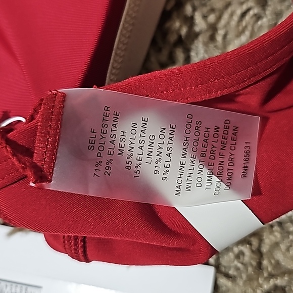 NWT Calme by Johnny Was Endurance Cross Back Sports Bra Removable Pads Large - Picture 5 of 6